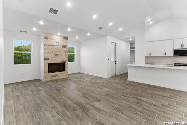 329 Bluebonnet Breeze Property Photo 7