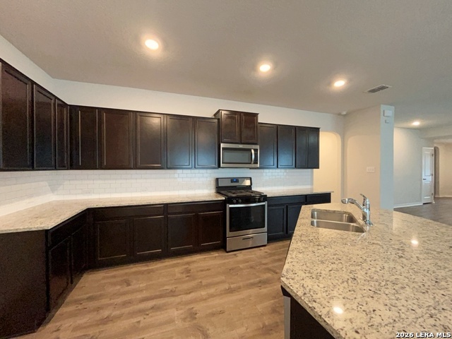 13611 Mendes Knoll Property Photo 16