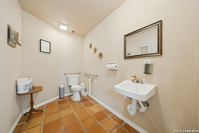 234 E Aviation Blvd Property Photo 13