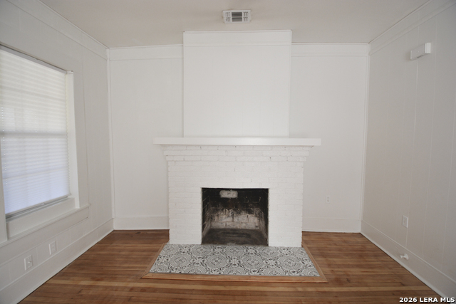 1114 W Russell Property Photo 8