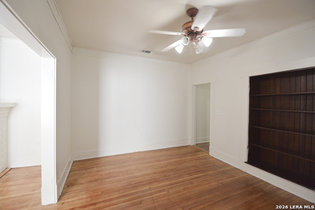 1114 W Russell Property Photo 9