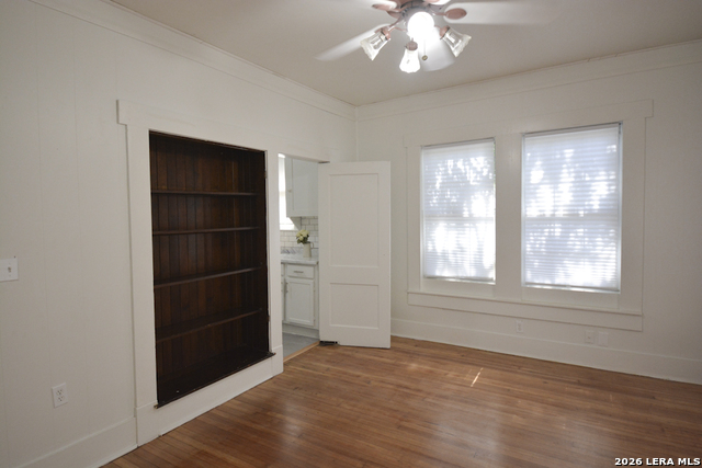 1114 W Russell Property Photo 10
