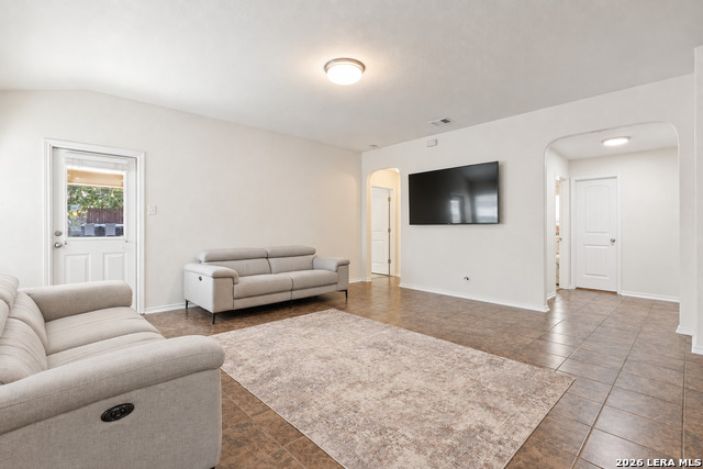 10538 Rhyder Rdg Property Photo 4