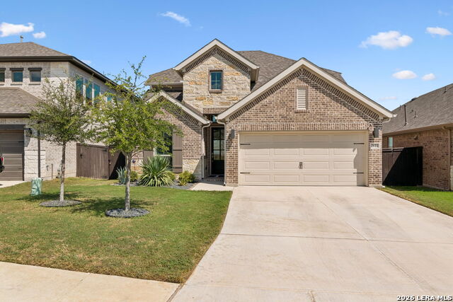 2122 Dalhart Property Photo 4
