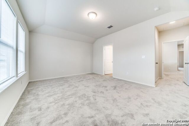 332 Aberdeen Property Photo 8