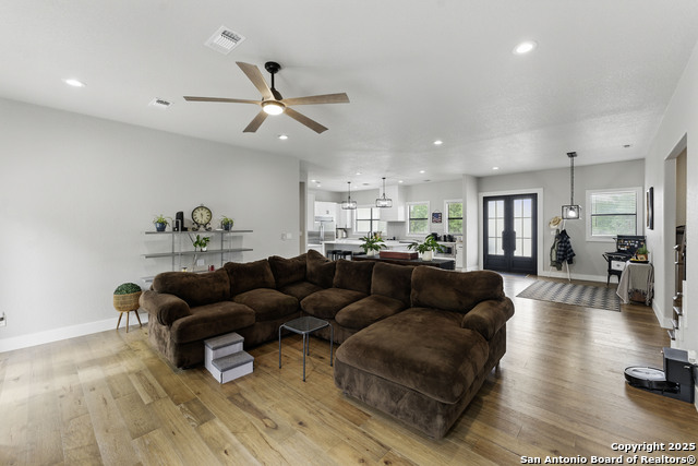 725 Winding View Property Photo 13