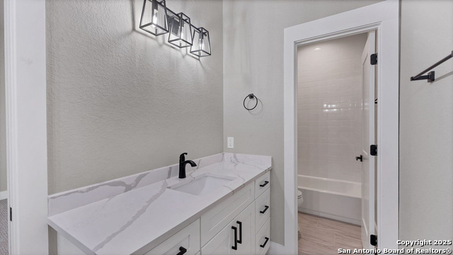 725 Winding View Property Photo 38