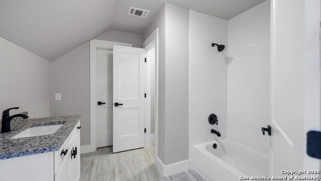 725 Winding View Property Photo 43
