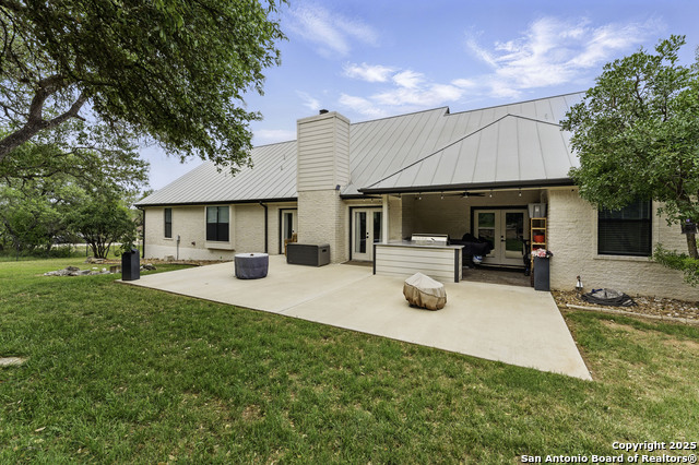 725 Winding View Property Photo 47