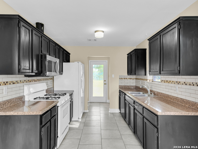 101 Montz Pt Property Photo 13