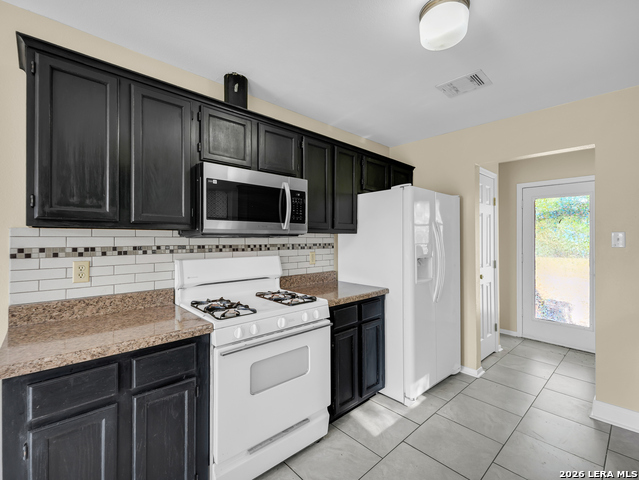 101 Montz Pt Property Photo 14