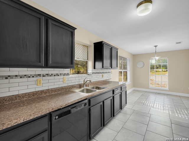 101 Montz Pt Property Photo 15