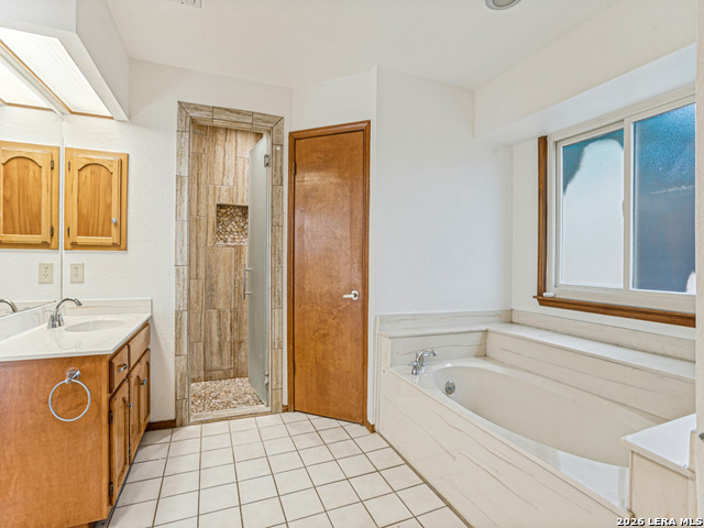 13707 Hunters Hawk St Property Photo 20