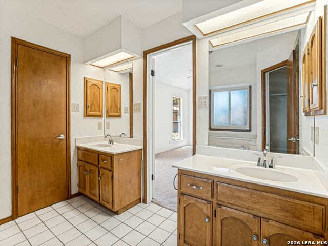 13707 Hunters Hawk St Property Photo 21