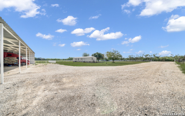 11791 Kinney Rd Property Photo 5