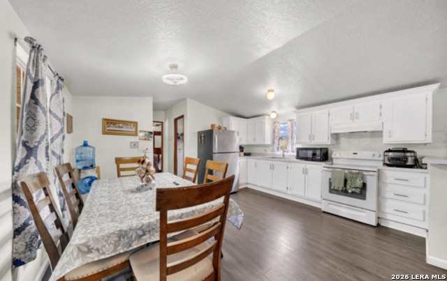 11791 Kinney Rd Property Photo 13
