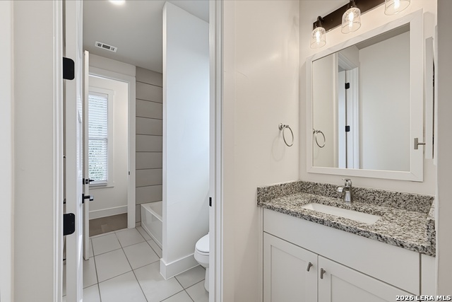 311 E Evergreen Property Photo 11