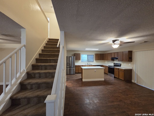 15831 Lomita Springs Dr Property Photo 8