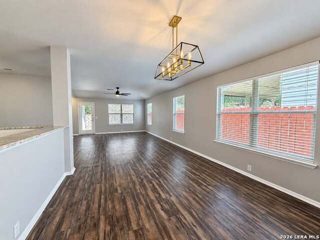 3823 Bennington Way Property Photo 3