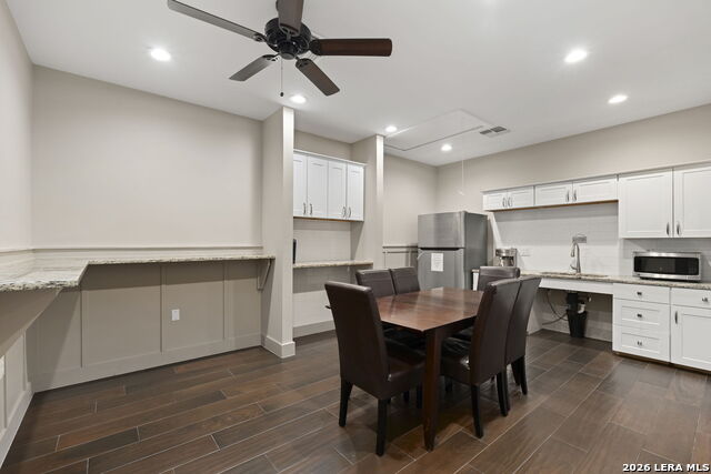9518 Tioga Dr Property Photo 30