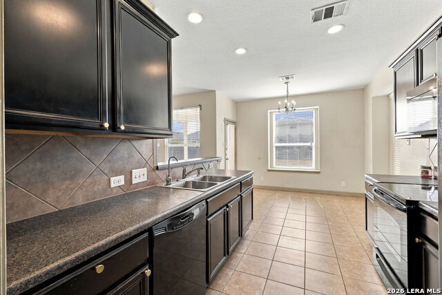 756 Guna Dr Property Photo 5