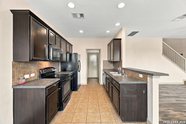 756 Guna Dr Property Photo 6