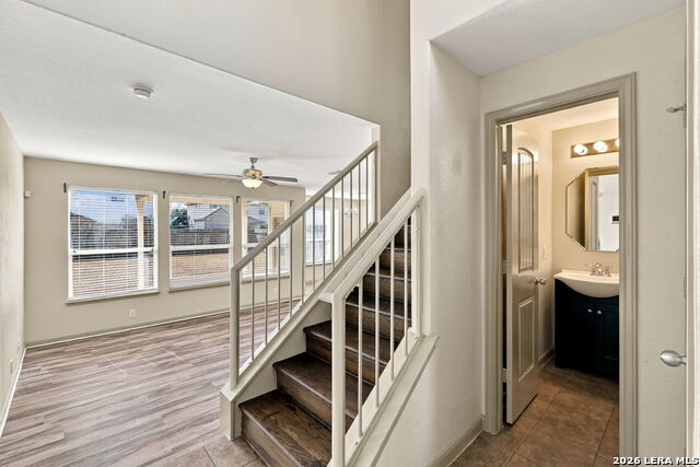 756 Guna Dr Property Photo 28