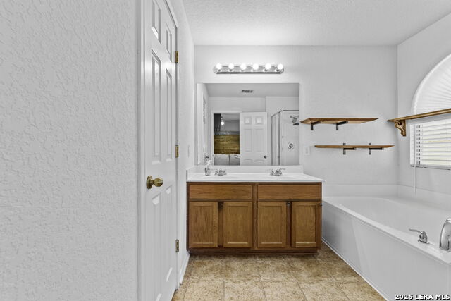 727 Eagles Gln Property Photo 25