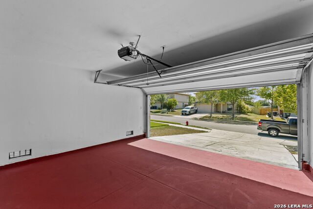 727 Eagles Gln Property Photo 32