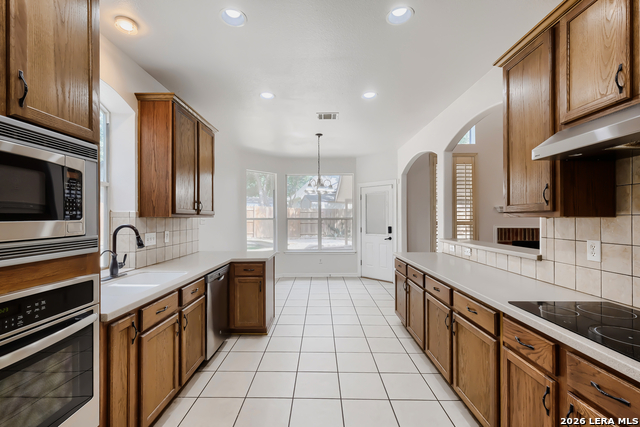 2473 James Agee Dr Property Photo 8