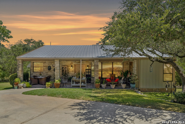 504 Buck Trl Property Photo 1