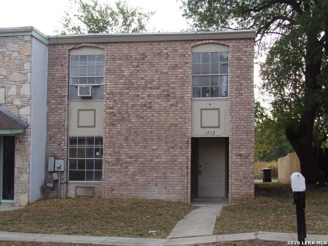 1212 Churing Dr Property Photo 1