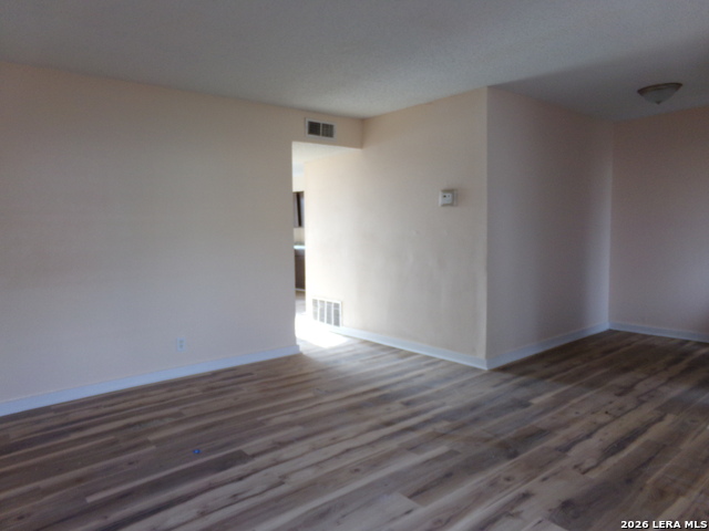 1212 Churing Dr Property Photo 5