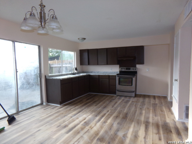 1212 Churing Dr Property Photo 6