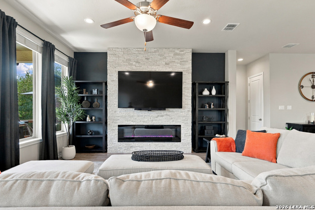 28530 Shailene Property Photo 4