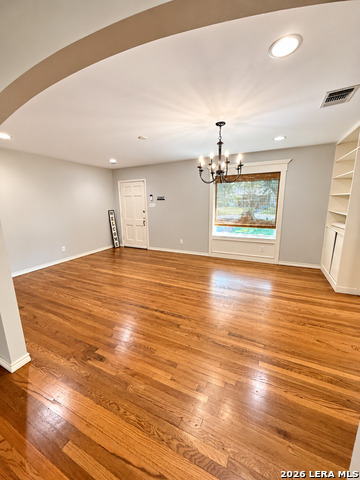 227 Larchmont Dr Property Photo 4
