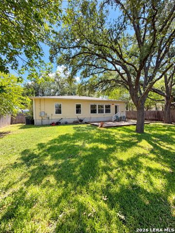 227 Larchmont Dr Property Photo 22