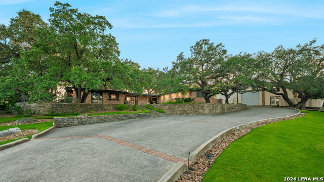7142 Oakridge Property Photo 2