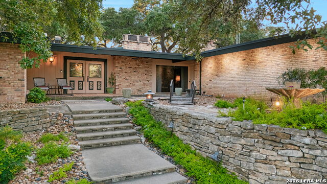 7142 Oakridge Property Photo 4