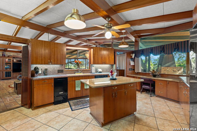 7142 Oakridge Property Photo 13