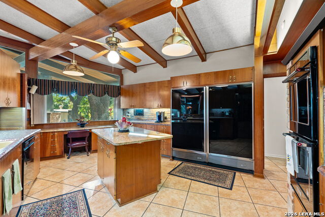 7142 Oakridge Property Photo 14