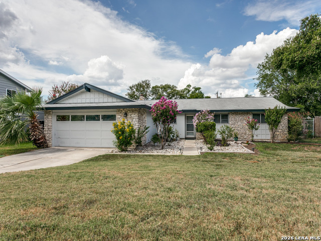 227 Harrow Dr Property Photo 1