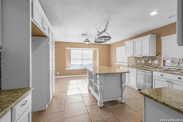 8447 Timber Bridge St Property Photo 5