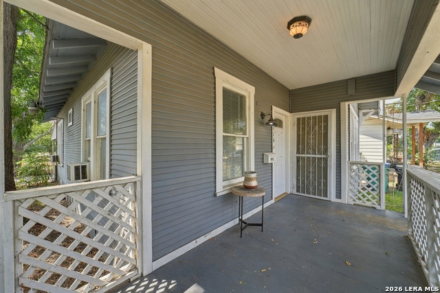 1114 Gibbs Property Photo 4