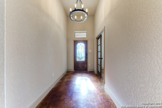 511 Pecan Forest Property Photo 4