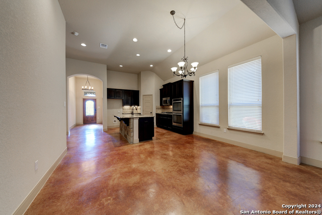 511 Pecan Forest Property Photo 8
