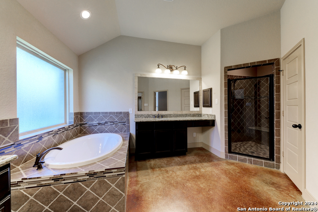 511 Pecan Forest Property Photo 18
