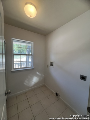 568 Lake Frst Property Photo 10