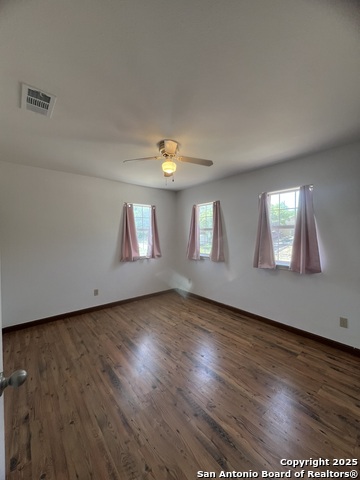 568 Lake Frst Property Photo 17