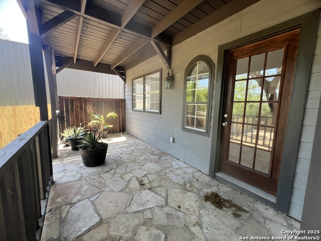 568 Lake Frst Property Photo 23